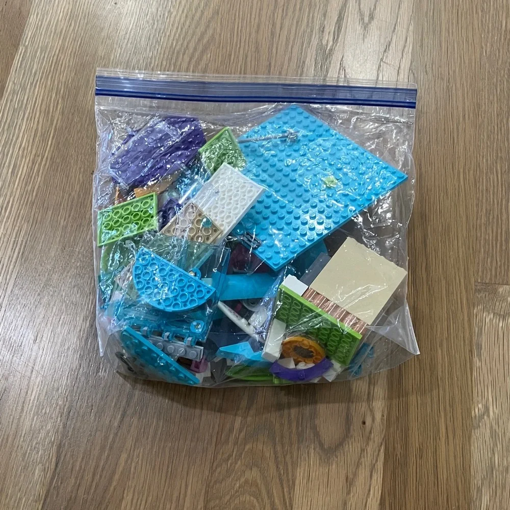Lego Friends Lot & Other Legos - 8 Pounds of Lego